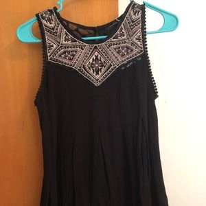 🌟3/$20 Embroidered Tank-top